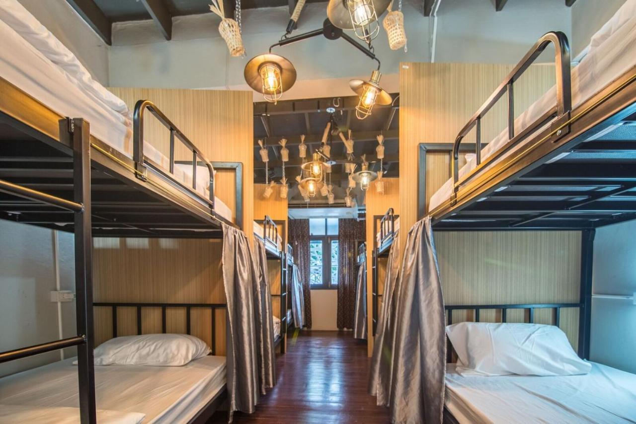 Tha Hostel Chiang Mai Zewnętrze zdjęcie